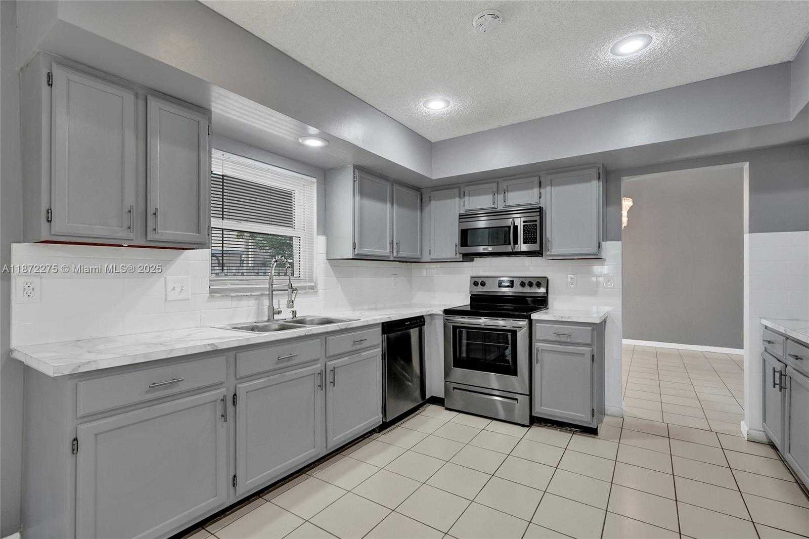 Small Image of 3131 JASPER WAY, Miramar Number 29
