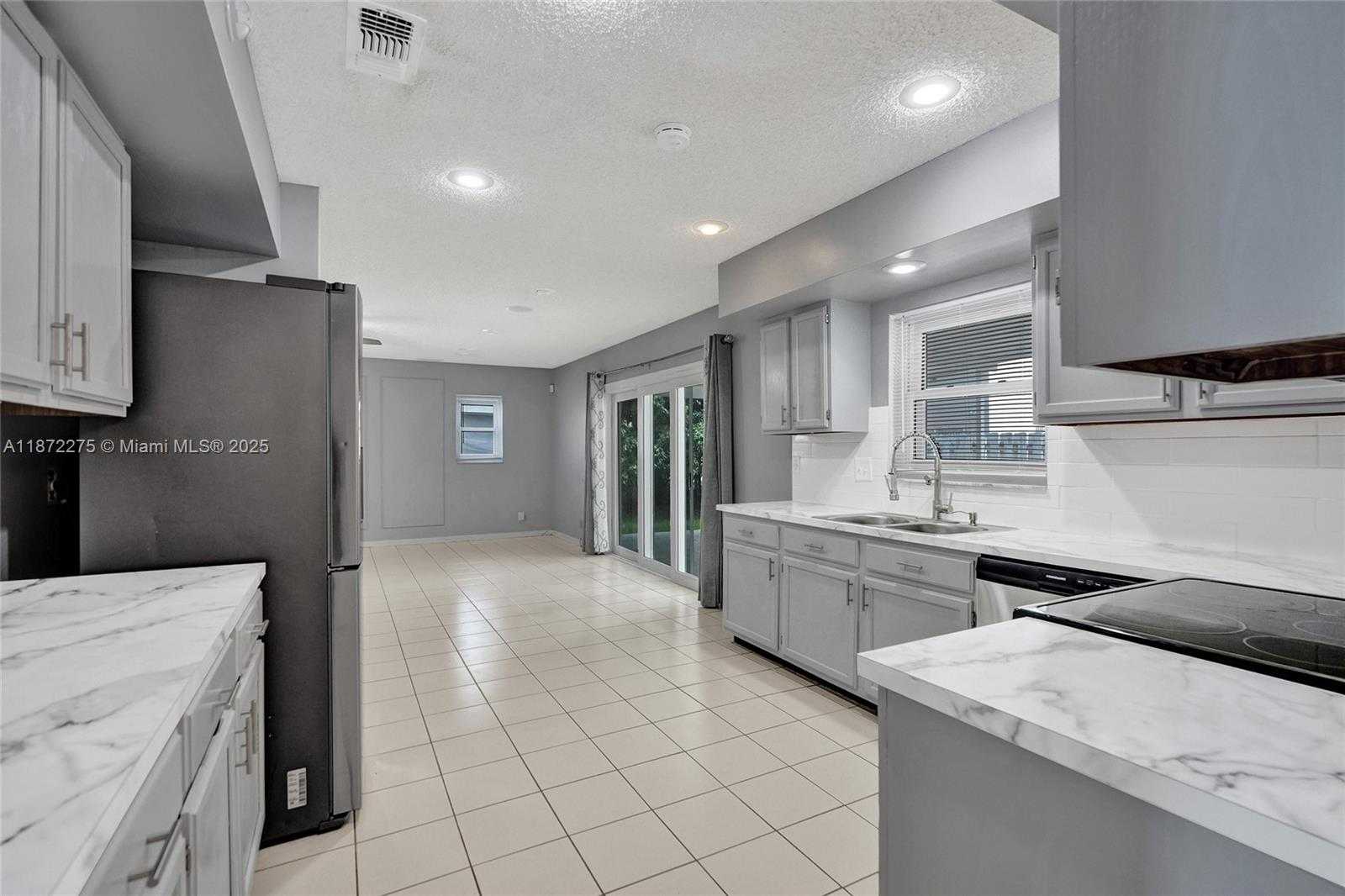 Small Image of 3131 JASPER WAY, Miramar Number 5