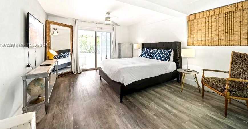 Small Image of 909 NORTH 13TH CT, Hollywood Number 17