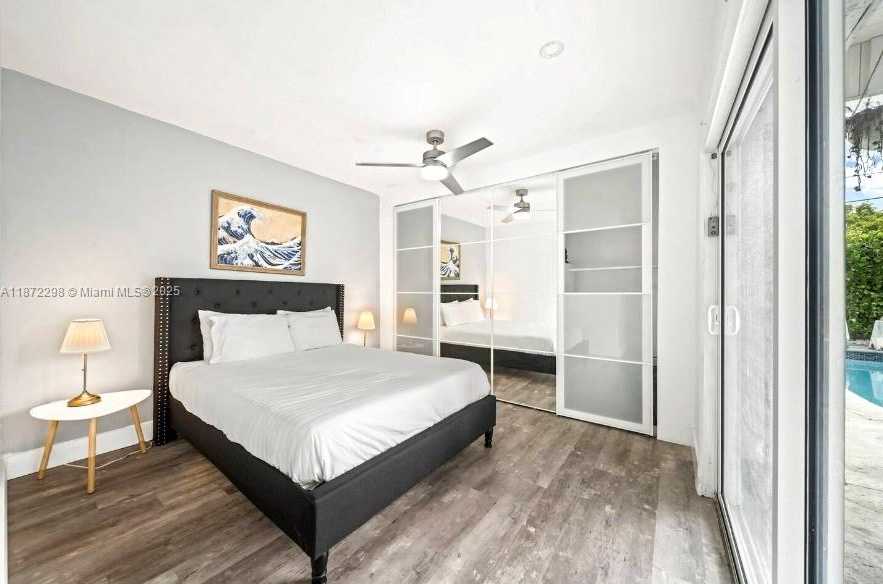 Small Image of 909 NORTH 13TH CT, Hollywood Number 20