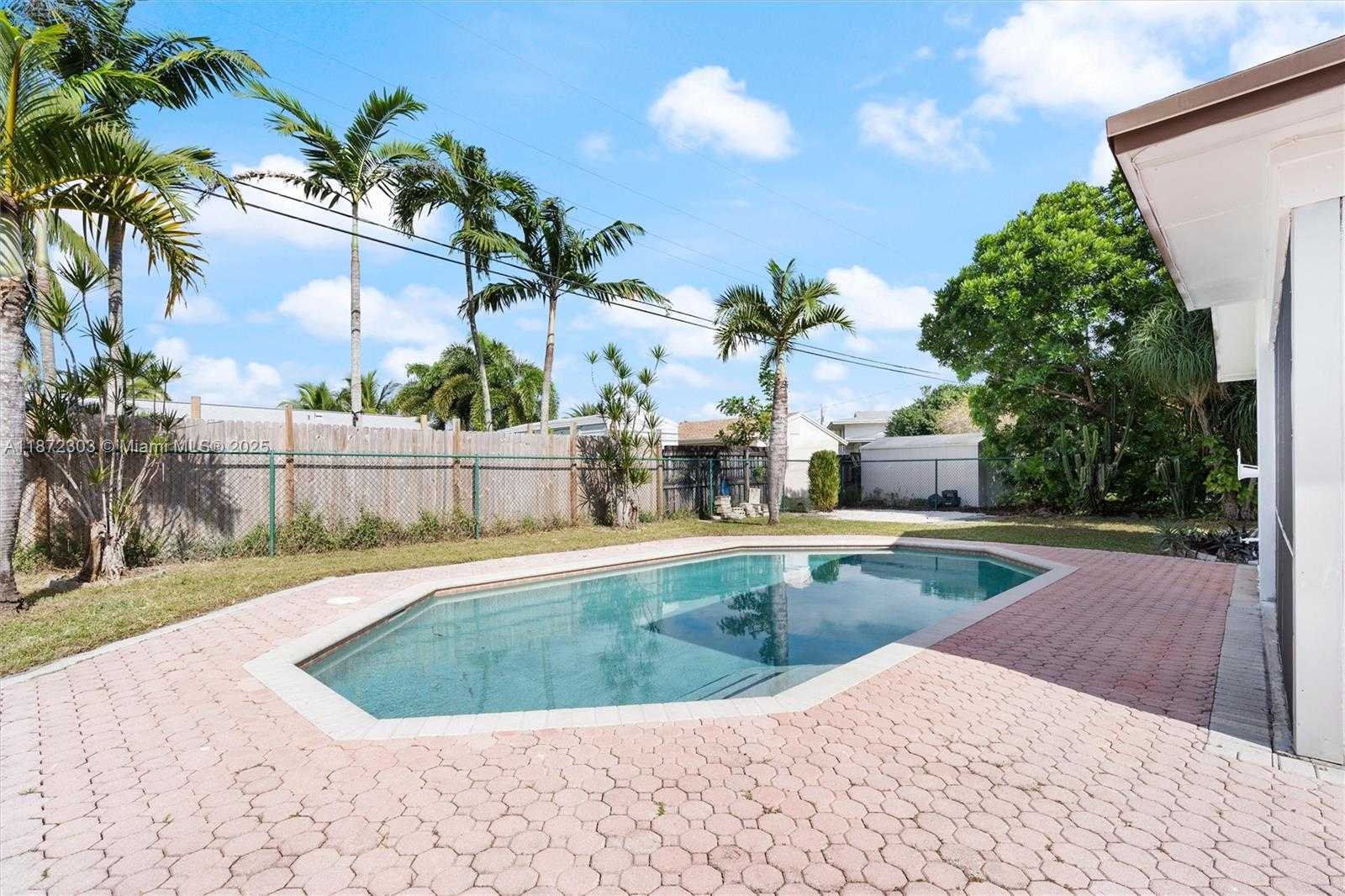 Small Image of 4331 NORTH WEST 9TH CT, Coconut Creek Number 15