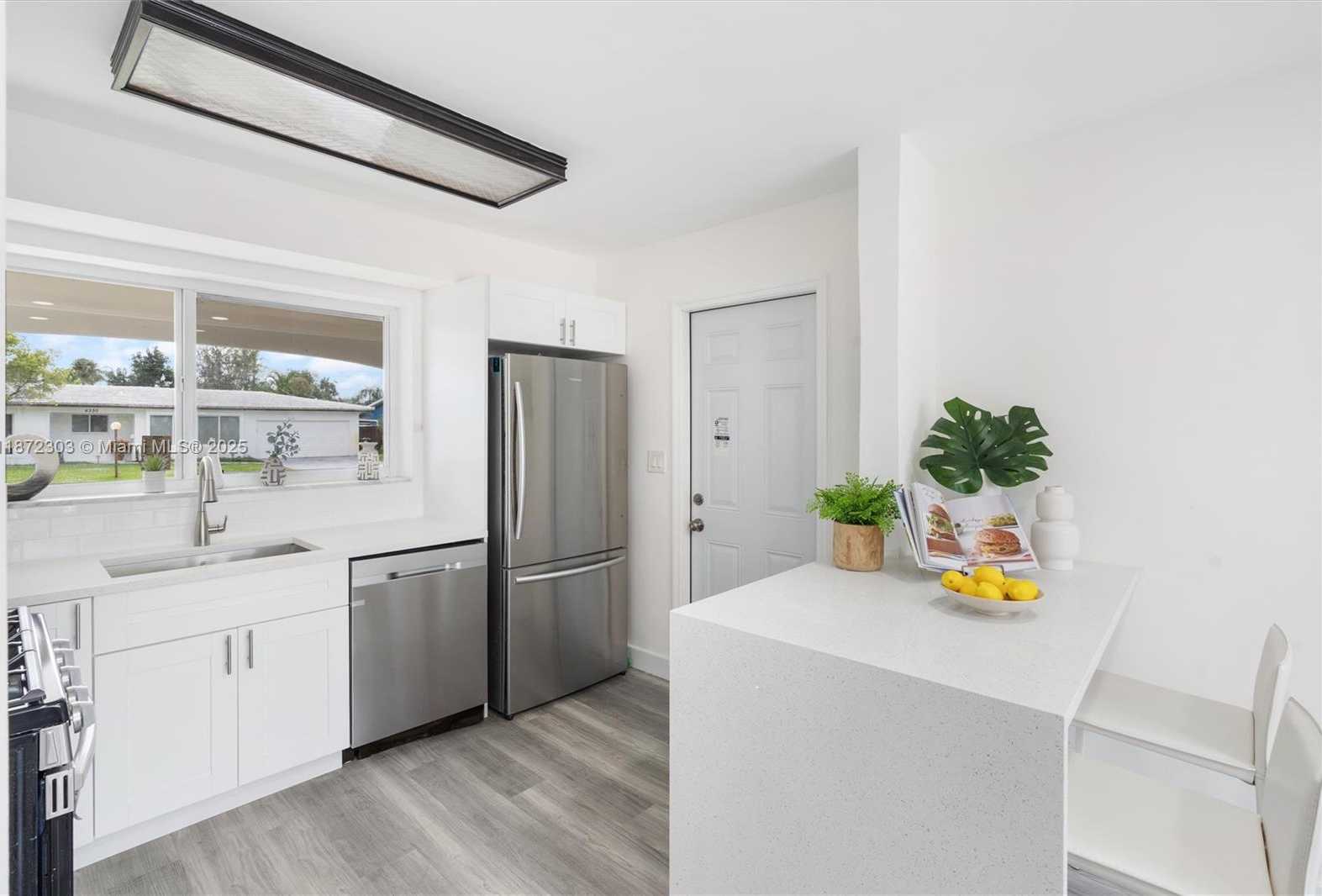 Small Image of 4331 NORTH WEST 9TH CT, Coconut Creek Number 7