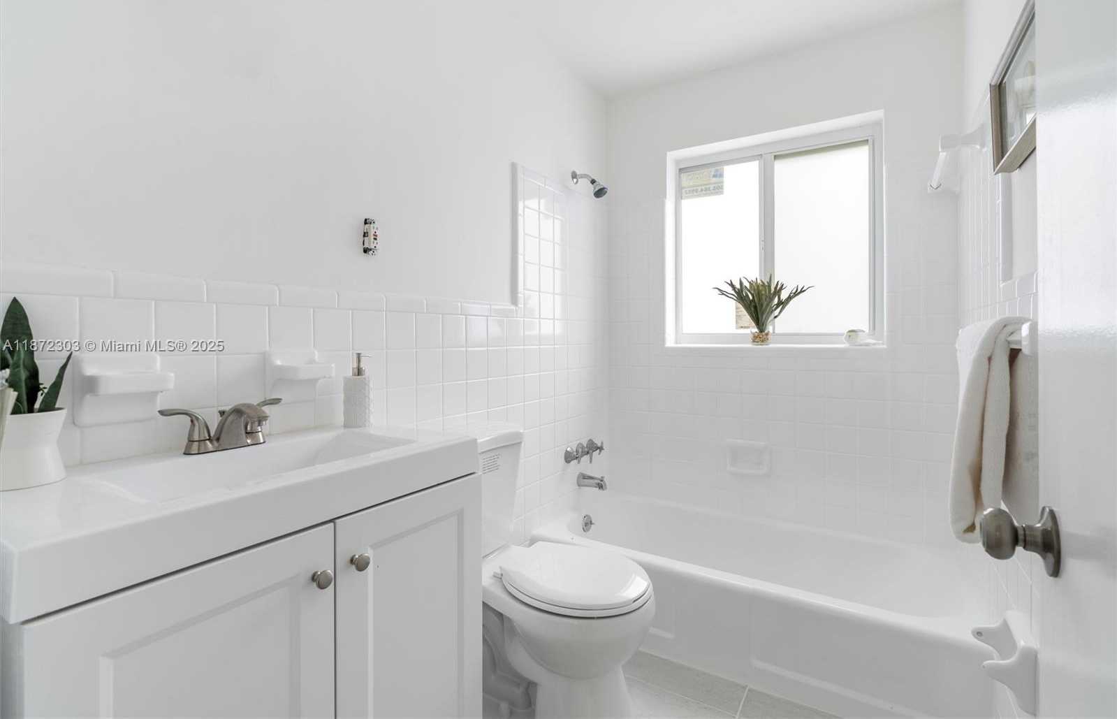 Small Image of 4331 NORTH WEST 9TH CT, Coconut Creek Number 9
