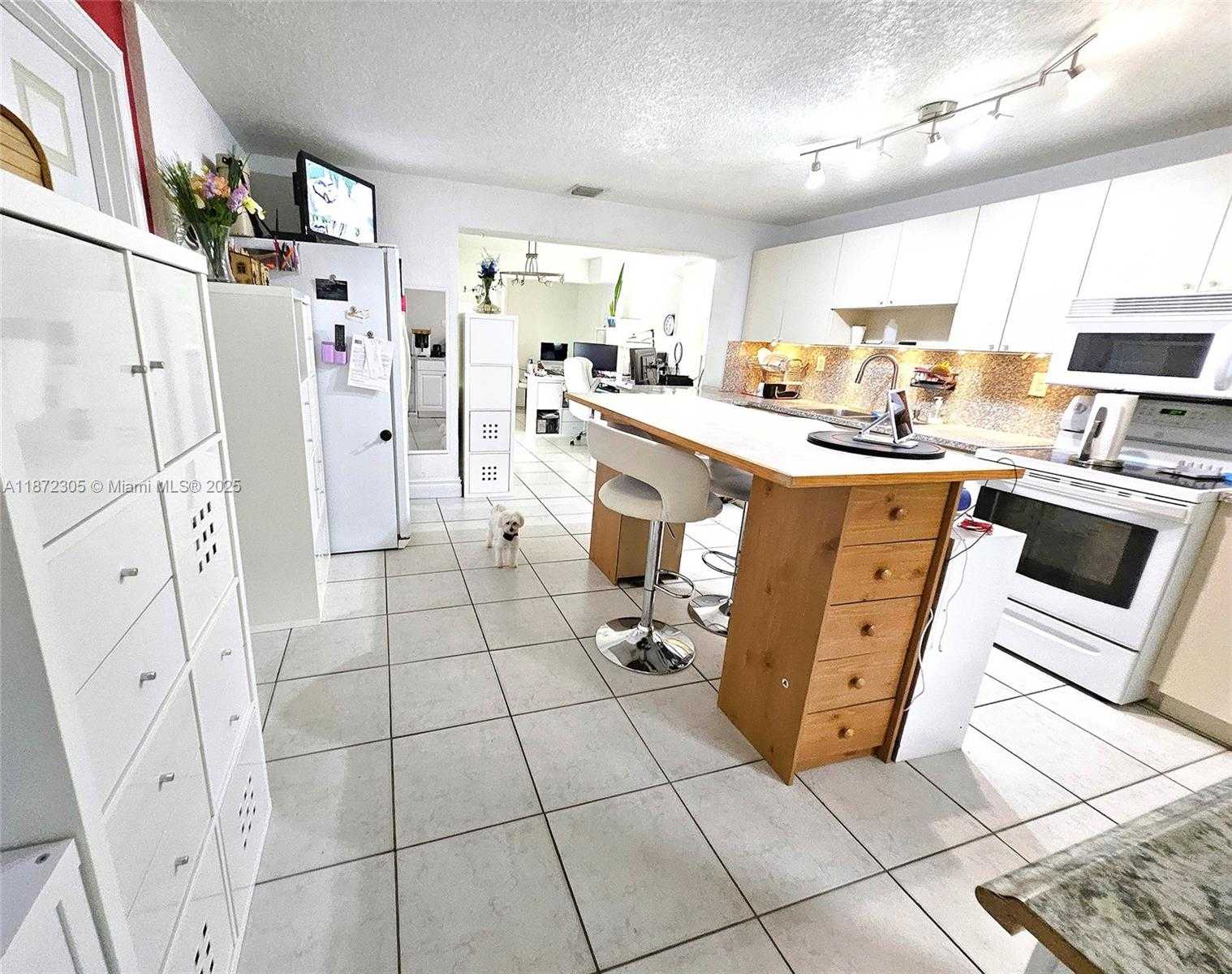 Small Image of 85 NORTH WEST 126TH ST, North Miami Number 13