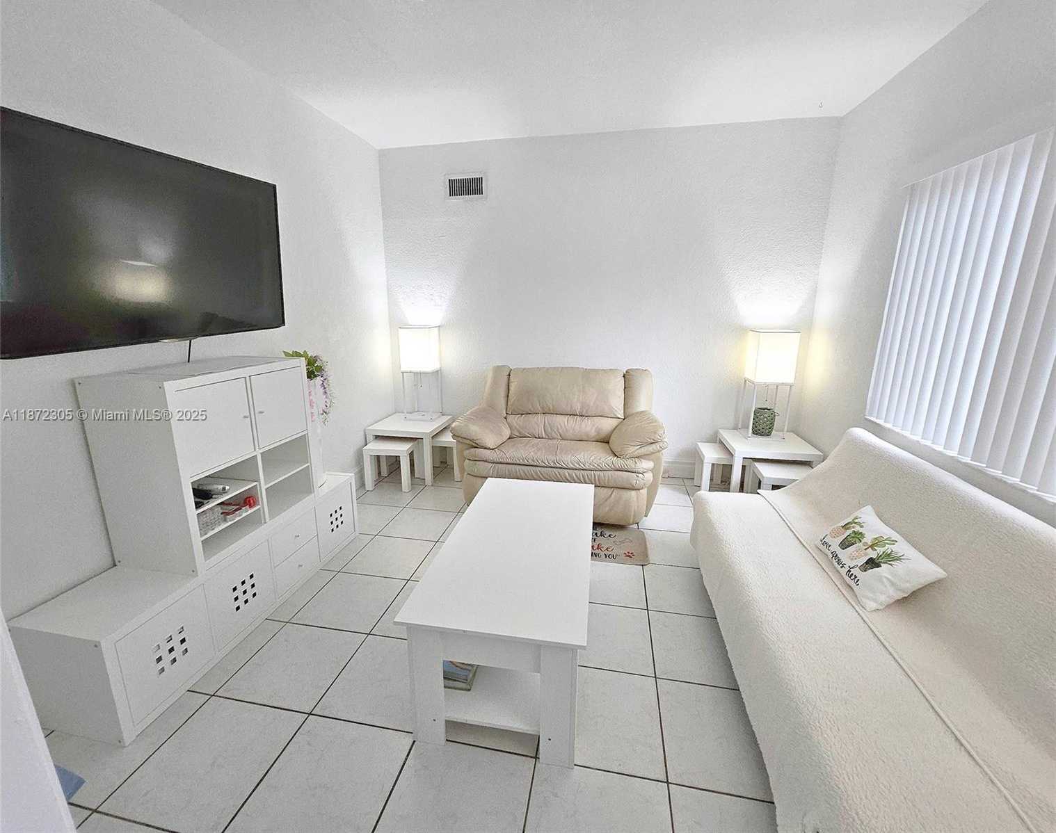 Small Image of 85 NORTH WEST 126TH ST, North Miami Number 7