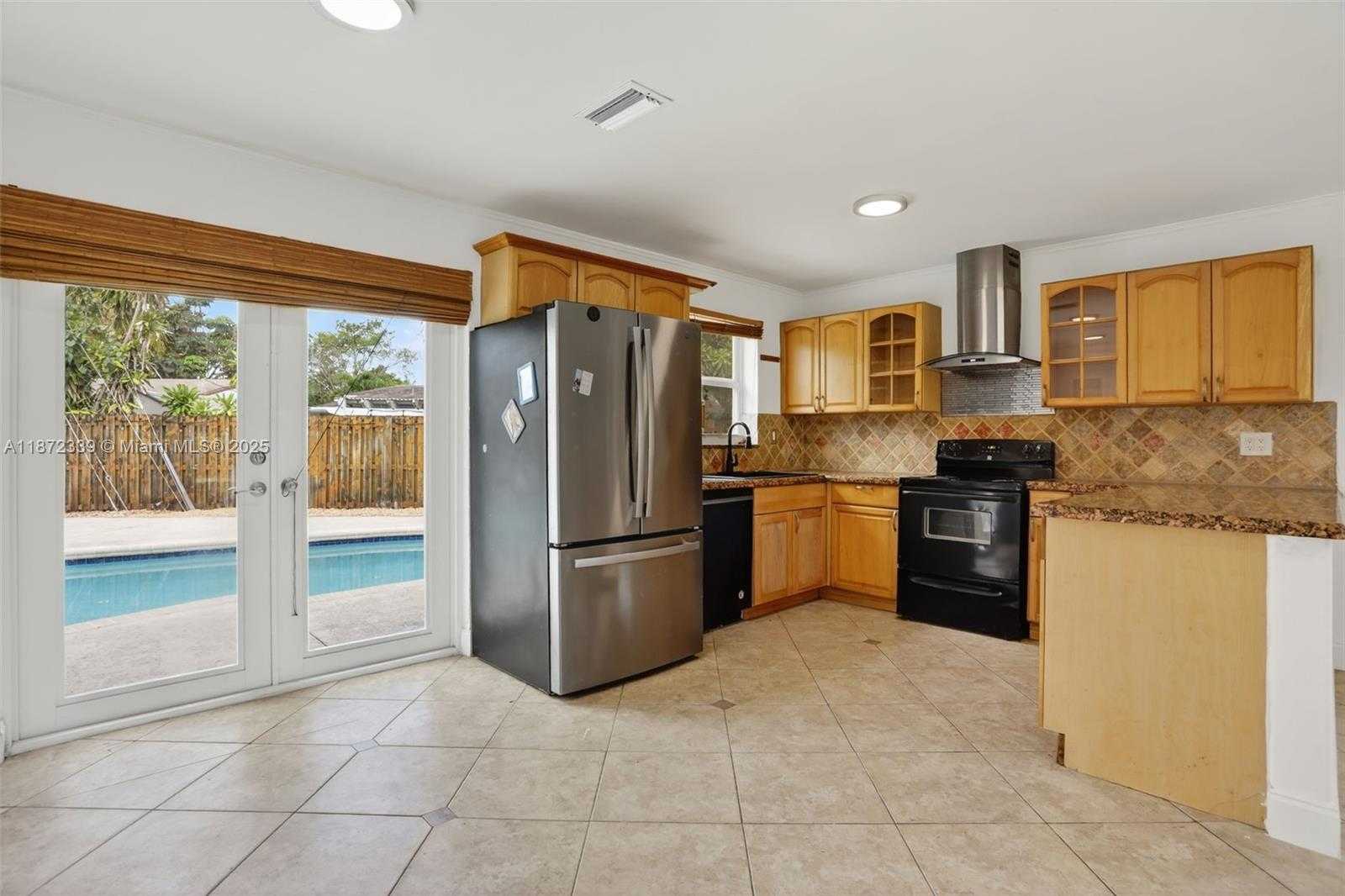 Small Image of 2681 NORTH WEST 63RD AVE, Margate Number 3