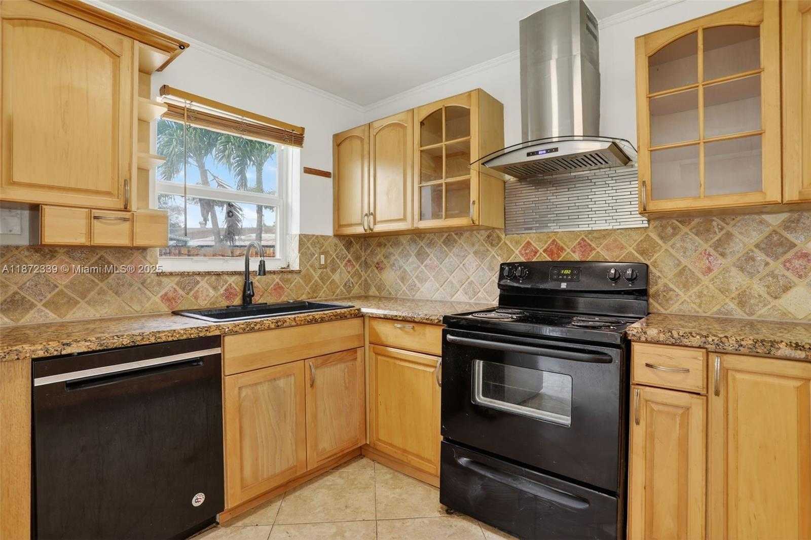 Small Image of 2681 NORTH WEST 63RD AVE, Margate Number 4