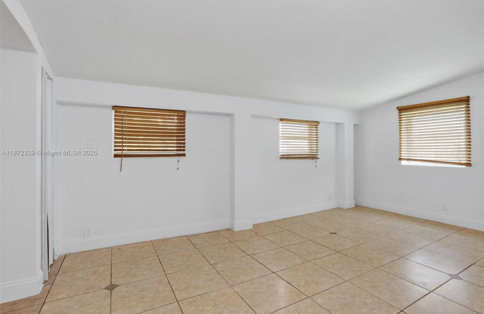 Small Image of 2681 NORTH WEST 63RD AVE, Margate Number 8
