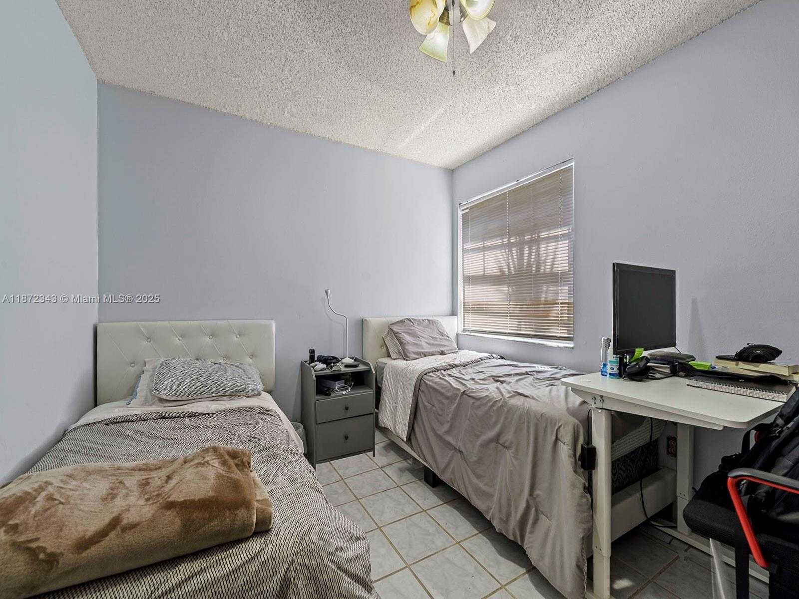 Small Image of 15321 SOUTH WEST 59TH ST, Miami Number 36