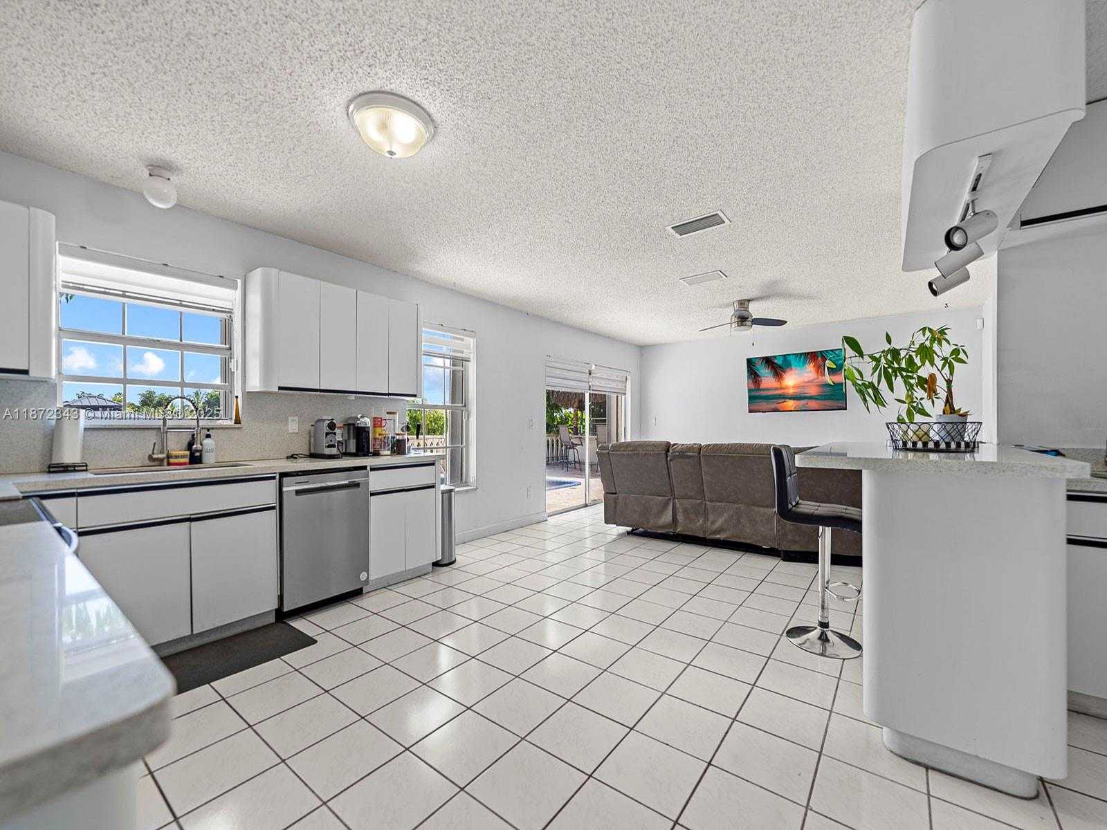 Small Image of 15321 SOUTH WEST 59TH ST, Miami Number 40