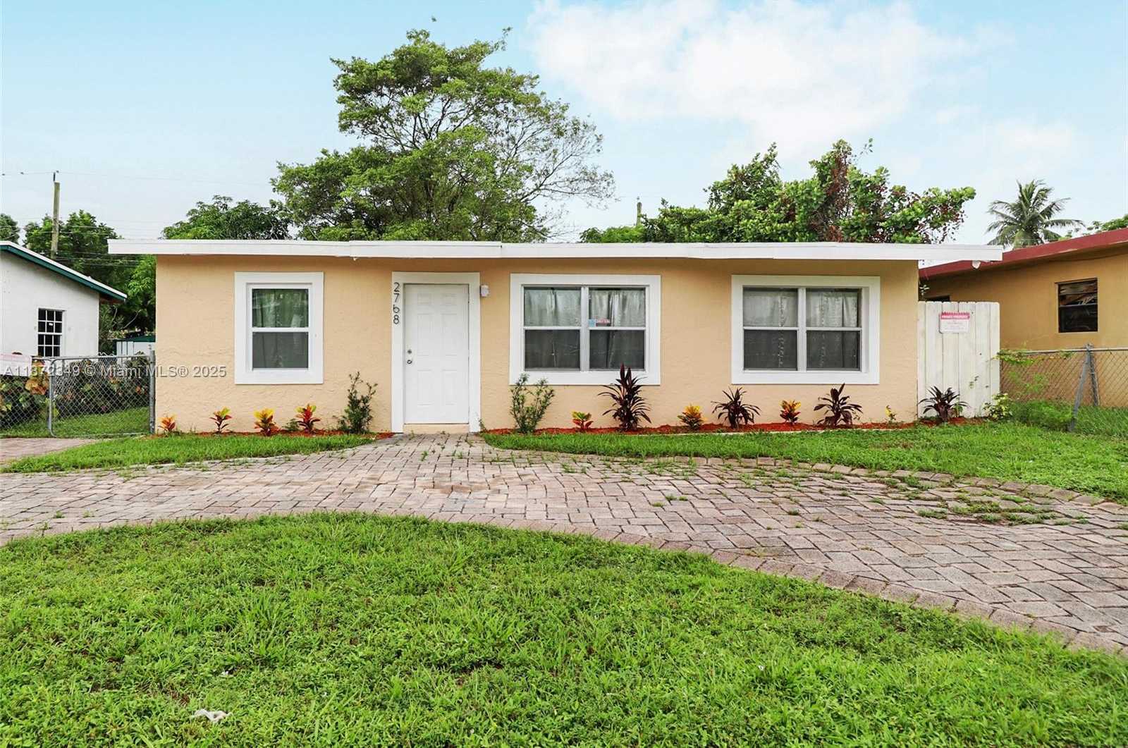 Small Image of 2768 NORTH WEST 5TH ST, Pompano Beach Number 2