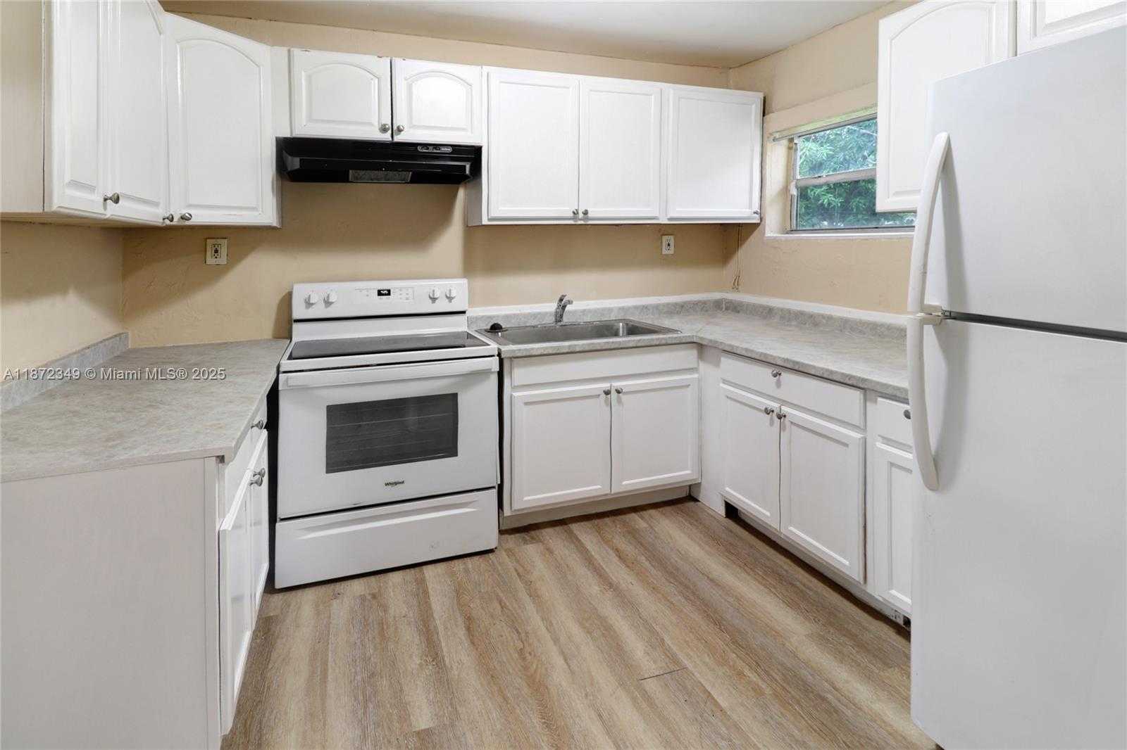 Small Image of 2768 NORTH WEST 5TH ST, Pompano Beach Number 7