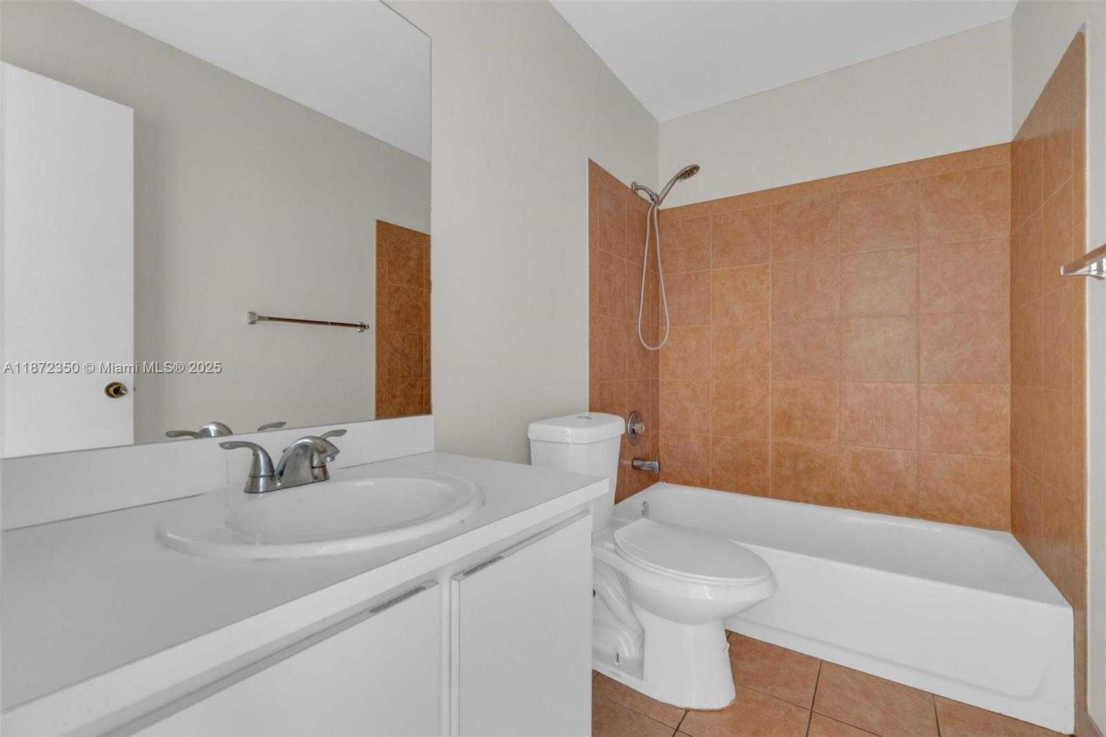 Small Image of 5904 WOODLAND POINT PL, Tamarac Number 30