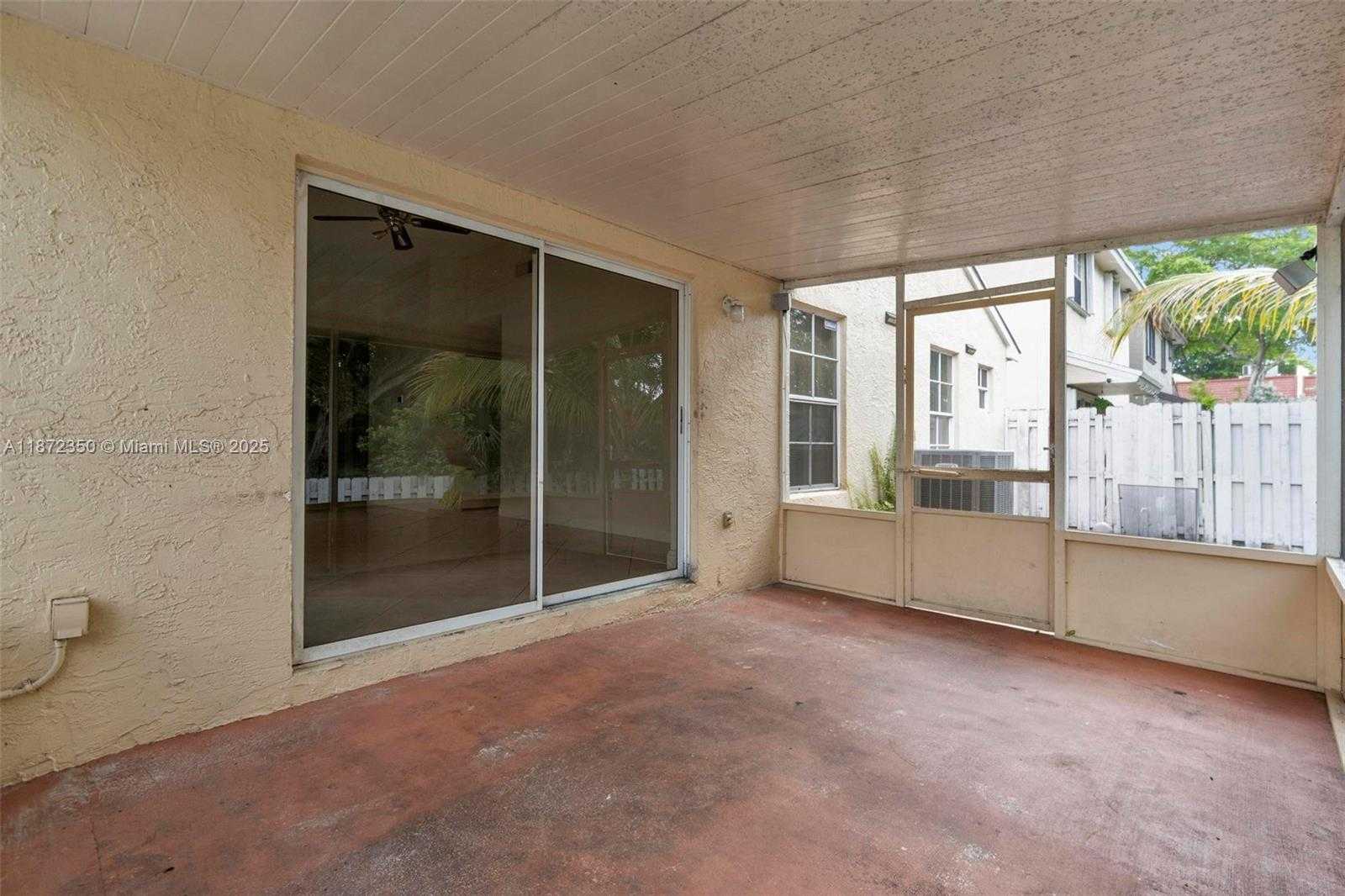 Small Image of 5904 WOODLAND POINT PL, Tamarac Number 41
