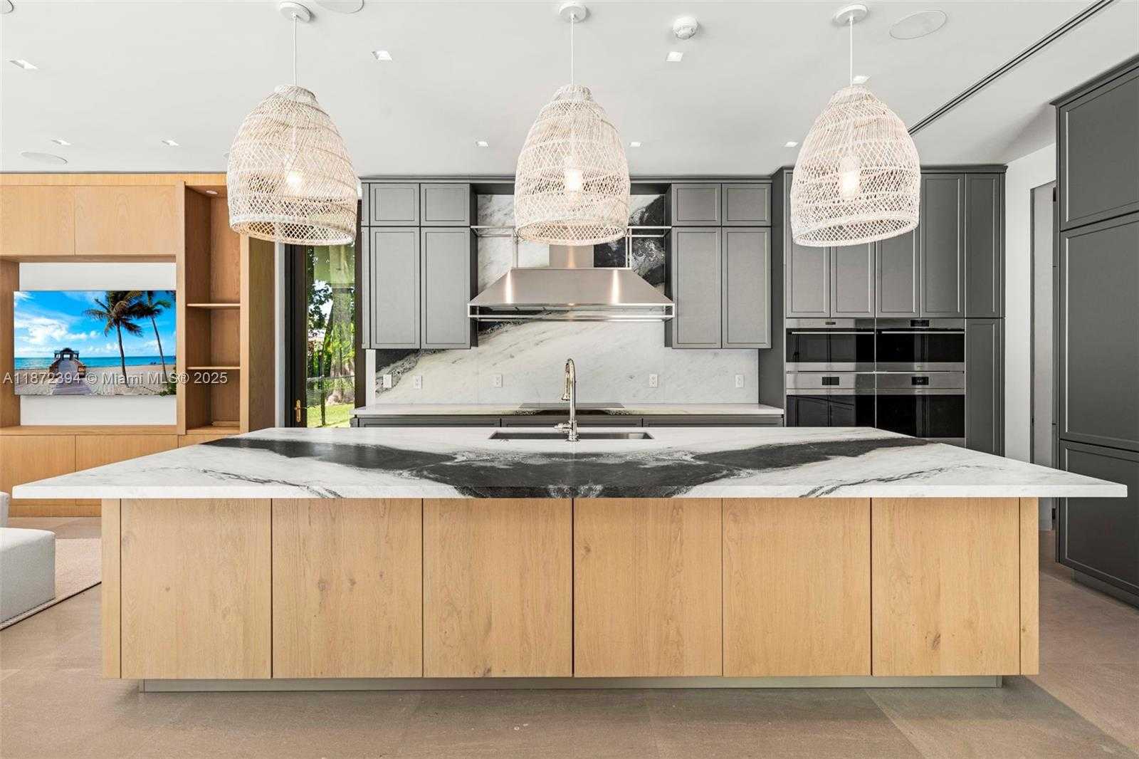 Small Image of 9440 OLD CUTLER LN, Coral Gables Number 11