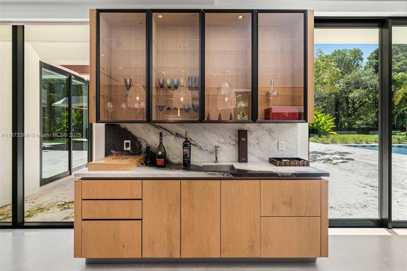 Small Image of 9440 OLD CUTLER LN, Coral Gables Number 15