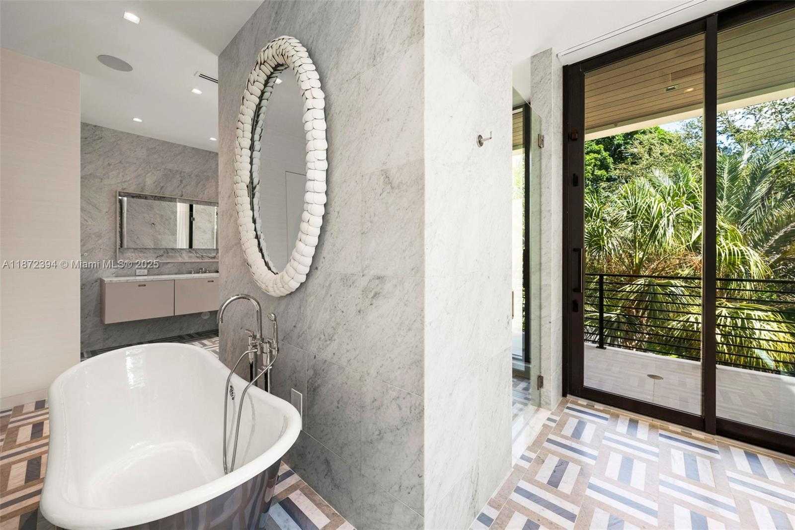 Small Image of 9440 OLD CUTLER LN, Coral Gables Number 24