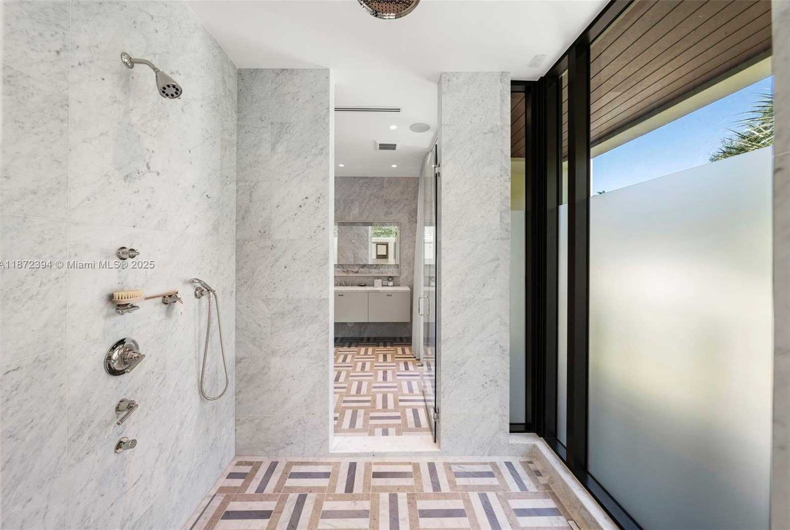 Small Image of 9440 OLD CUTLER LN, Coral Gables Number 26