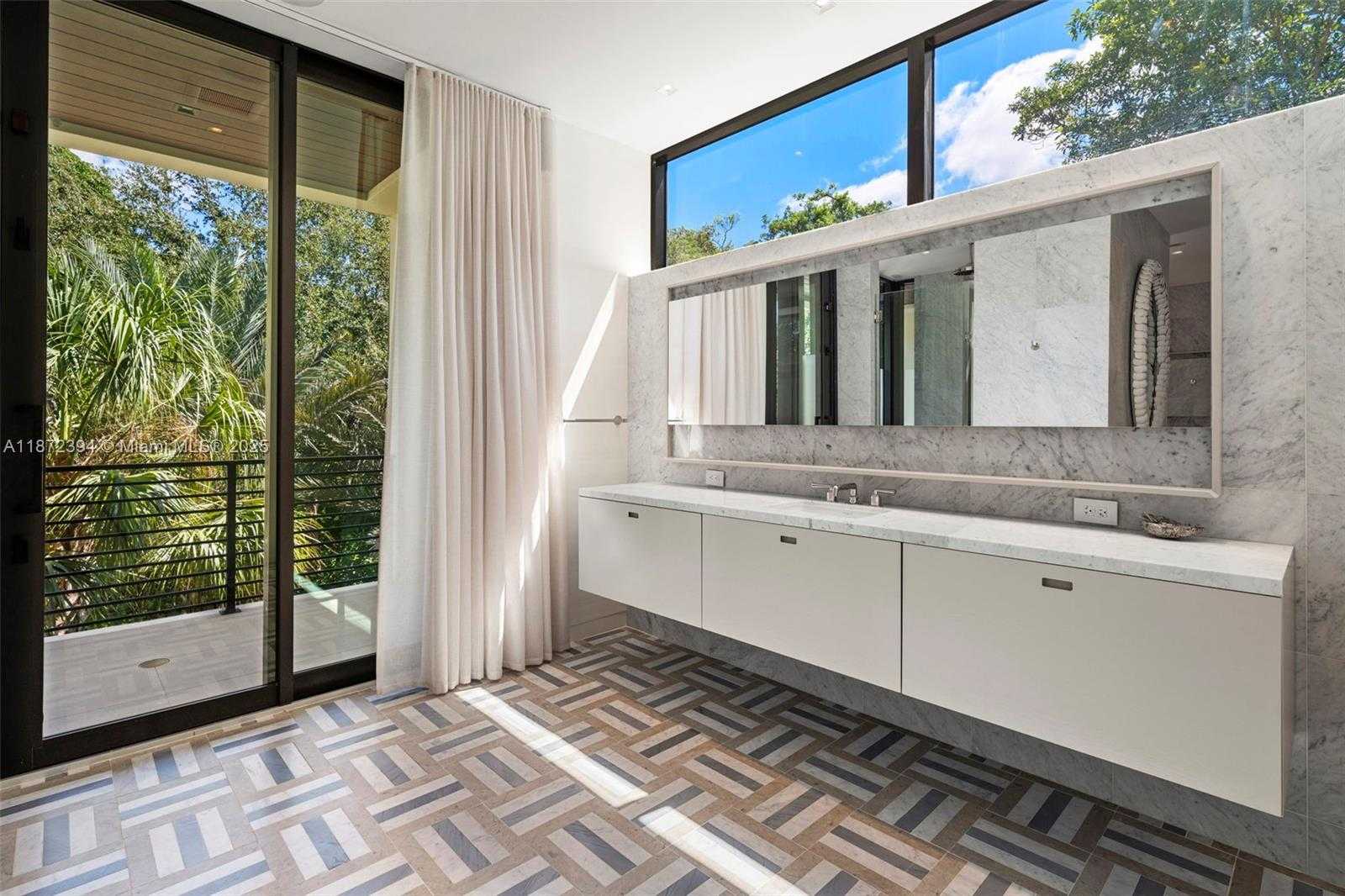 Small Image of 9440 OLD CUTLER LN, Coral Gables Number 27