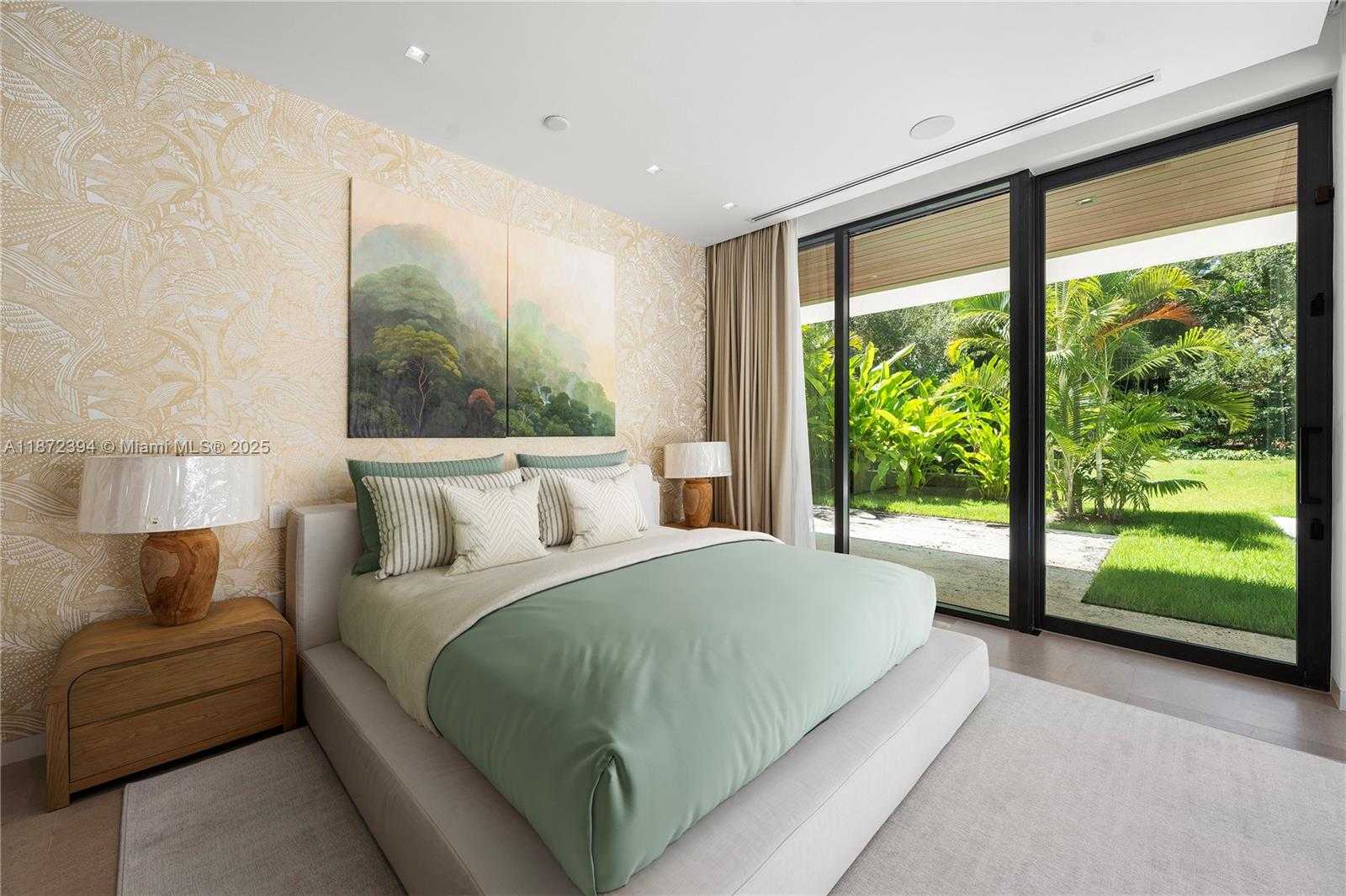 Small Image of 9440 OLD CUTLER LN, Coral Gables Number 43