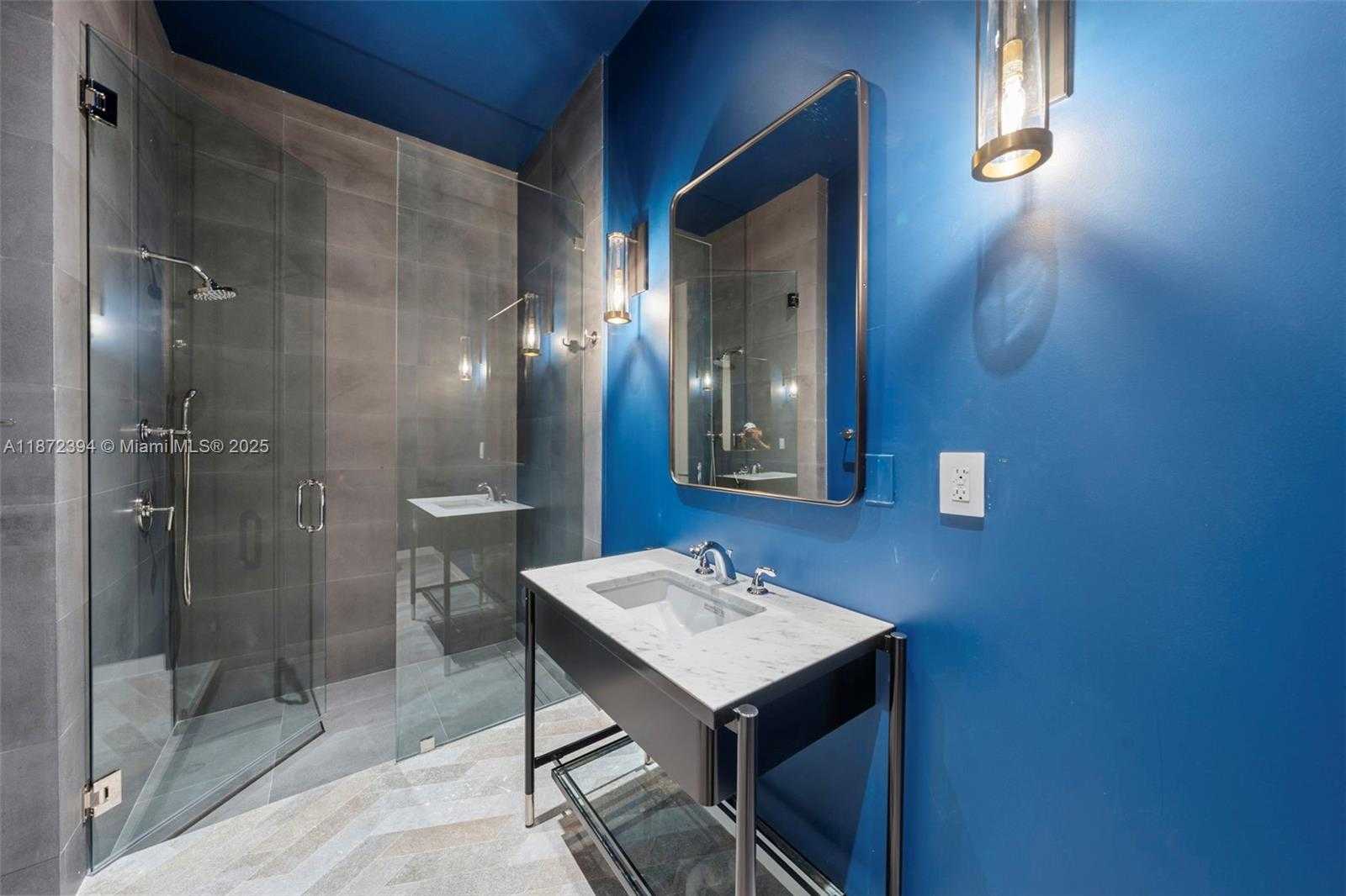 Small Image of 9440 OLD CUTLER LN, Coral Gables Number 60