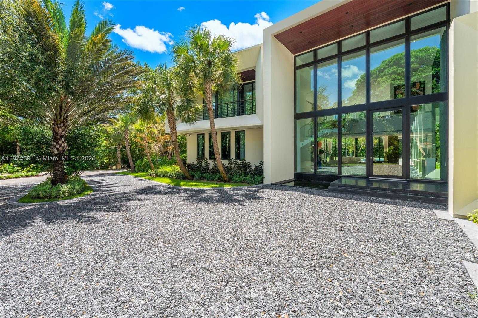 Small Image of 9440 OLD CUTLER LN, Coral Gables Number 63