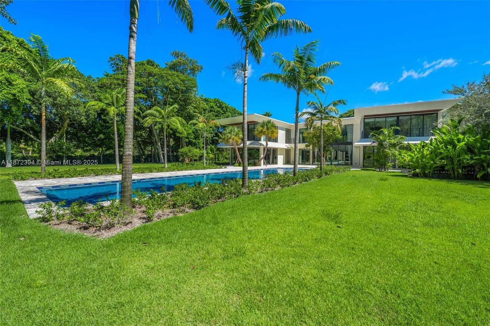 Small Image of 9440 OLD CUTLER LN, Coral Gables Number 70