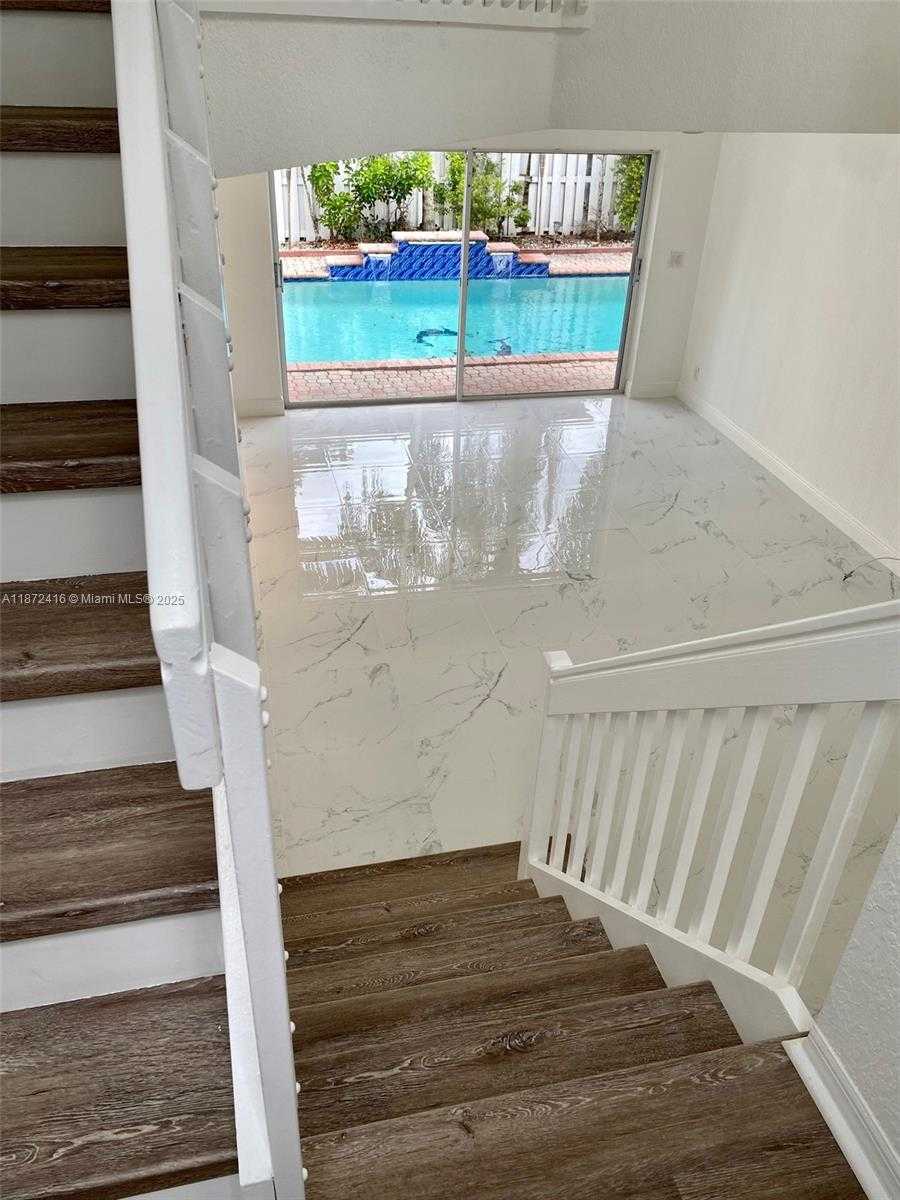 Small Image of 11301 ROCKINGHORSE RD, Cooper City Number 14
