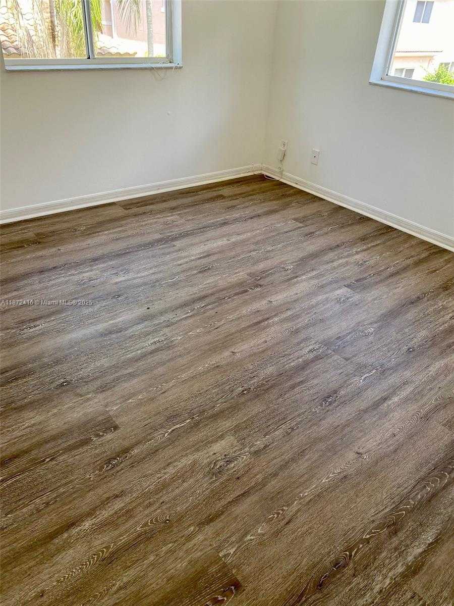 Small Image of 11301 ROCKINGHORSE RD, Cooper City Number 18