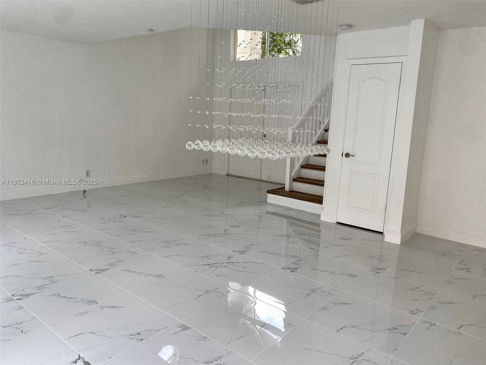 Small Image of 11301 ROCKINGHORSE RD, Cooper City Number 3