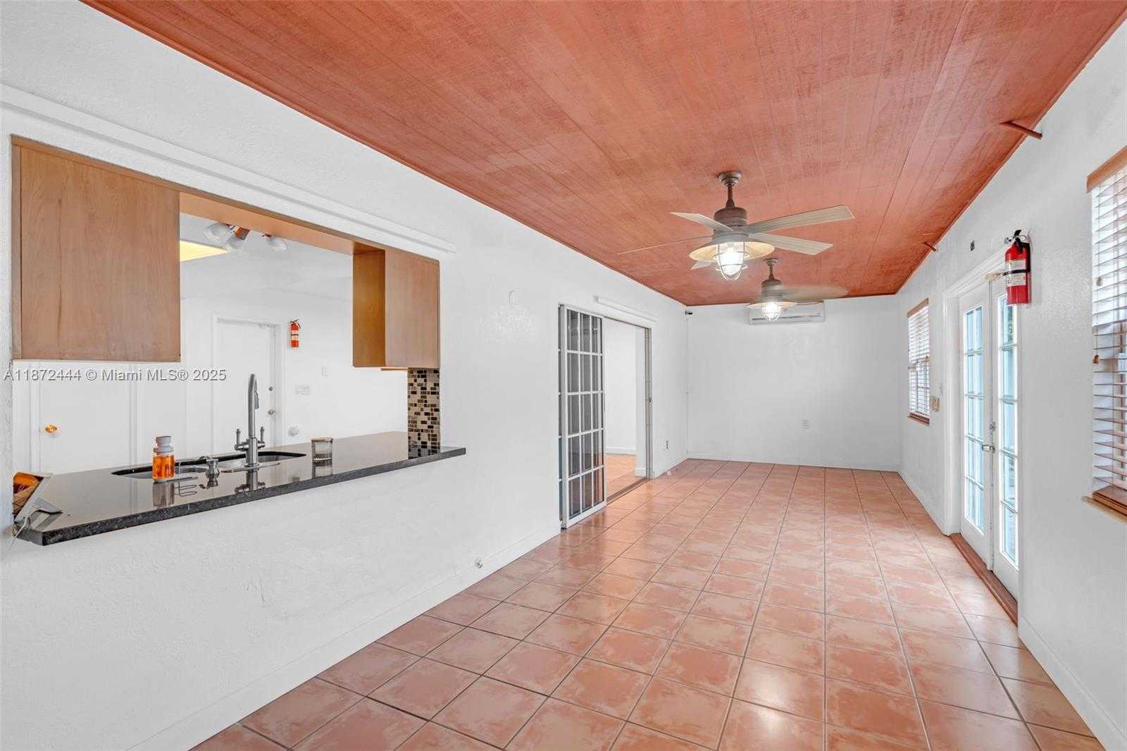 Small Image of 4801 HARRISON ST, Hollywood Number 10