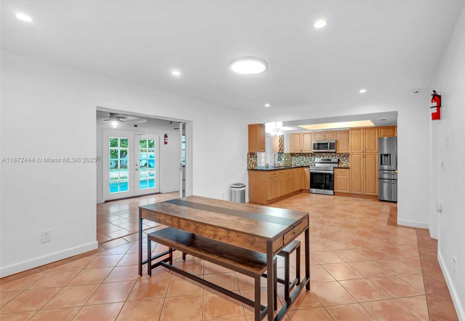 Small Image of 4801 HARRISON ST, Hollywood Number 13