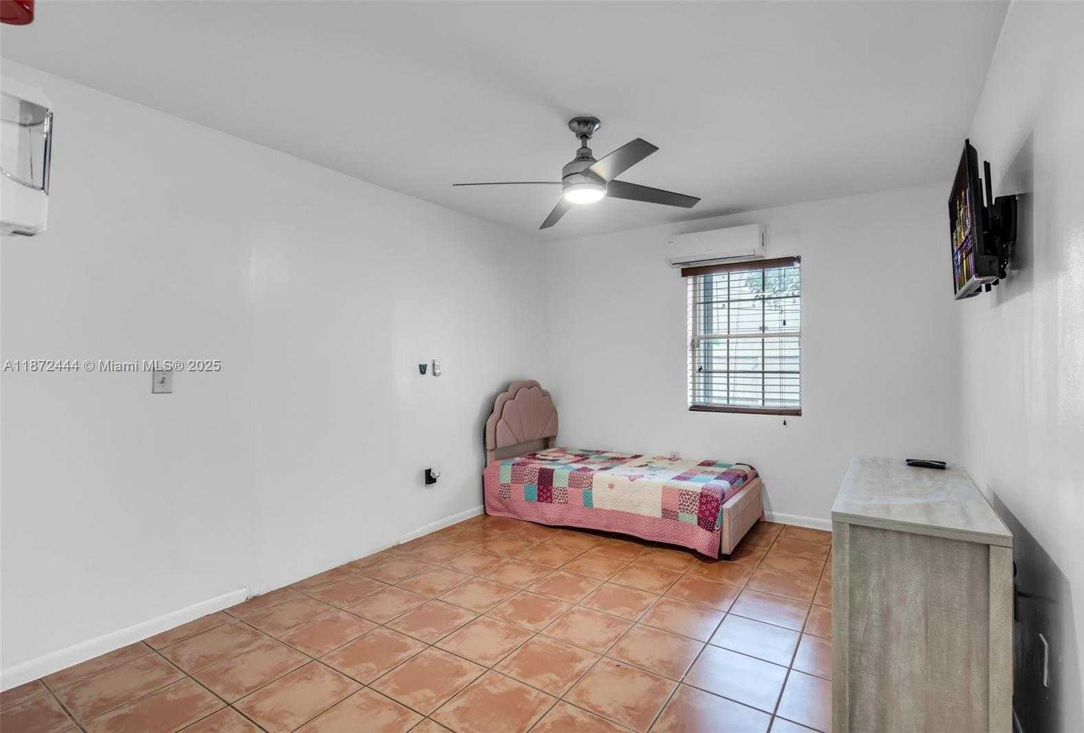 Small Image of 4801 HARRISON ST, Hollywood Number 22