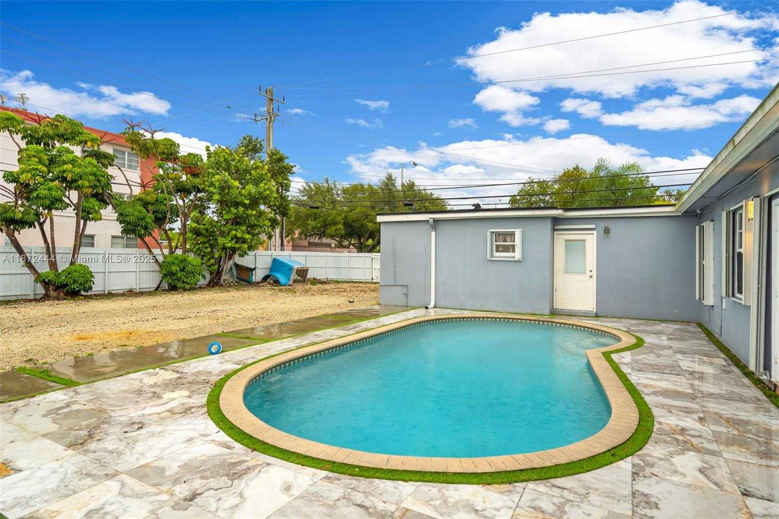 Small Image of 4801 HARRISON ST, Hollywood Number 25