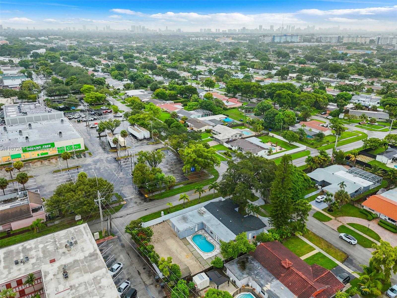 Small Image of 4801 HARRISON ST, Hollywood Number 35