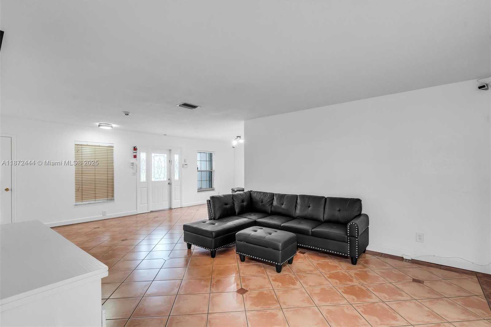 Small Image of 4801 HARRISON ST, Hollywood Number 8