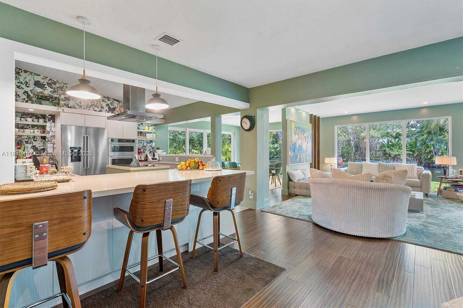 Small Image of 11377 WEST BISCAYNE CANAL RD, Miami Number 15