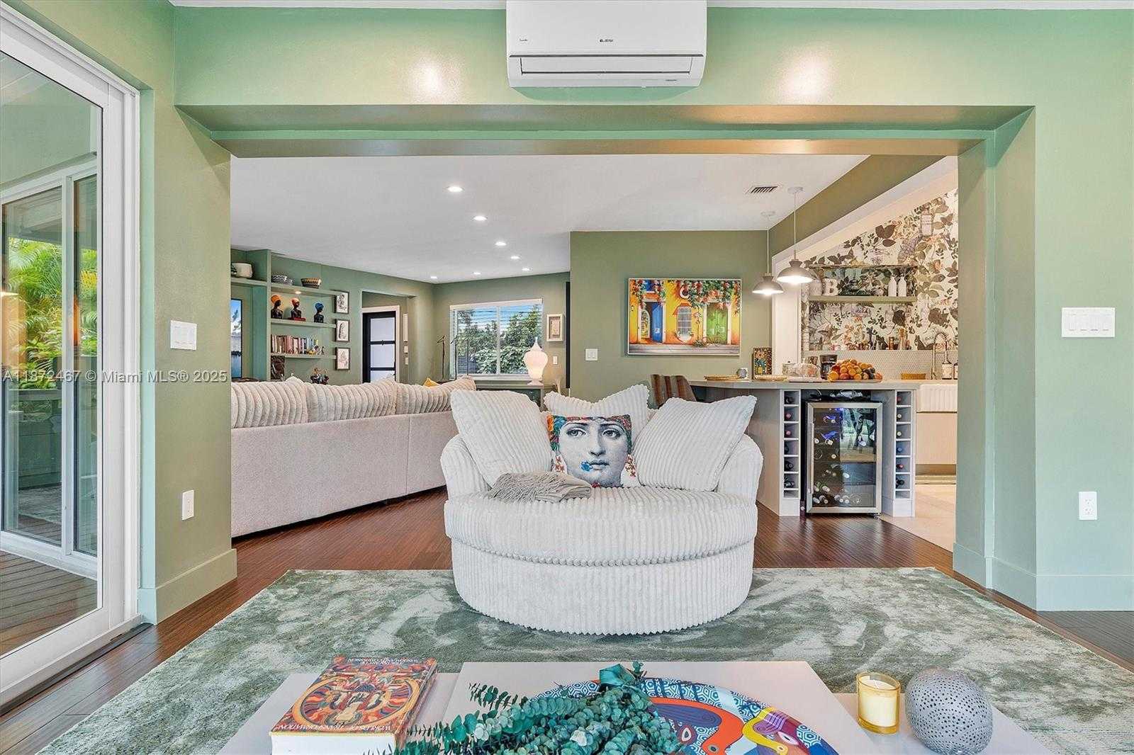 Small Image of 11377 WEST BISCAYNE CANAL RD, Miami Number 17