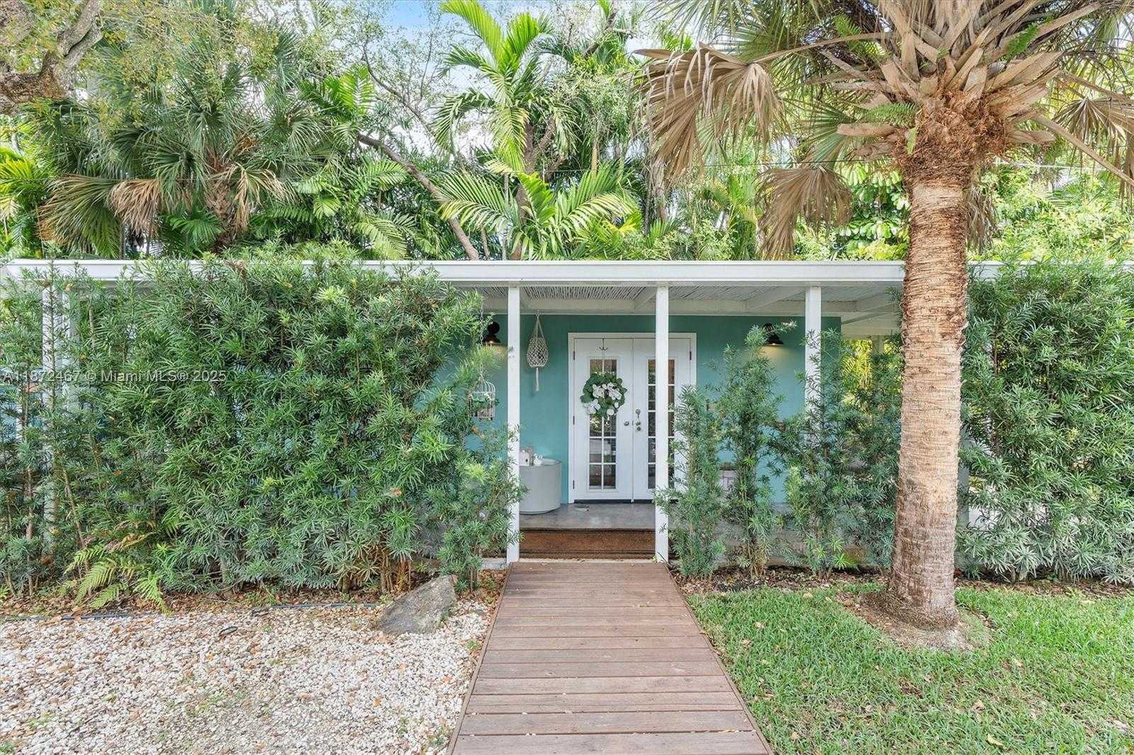 Small Image of 11377 WEST BISCAYNE CANAL RD, Miami Number 63