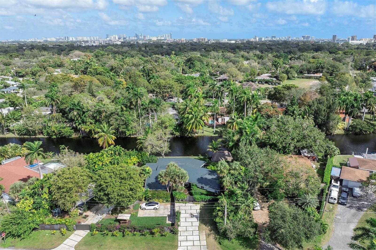 Small Image of 11377 WEST BISCAYNE CANAL RD, Miami Number 75