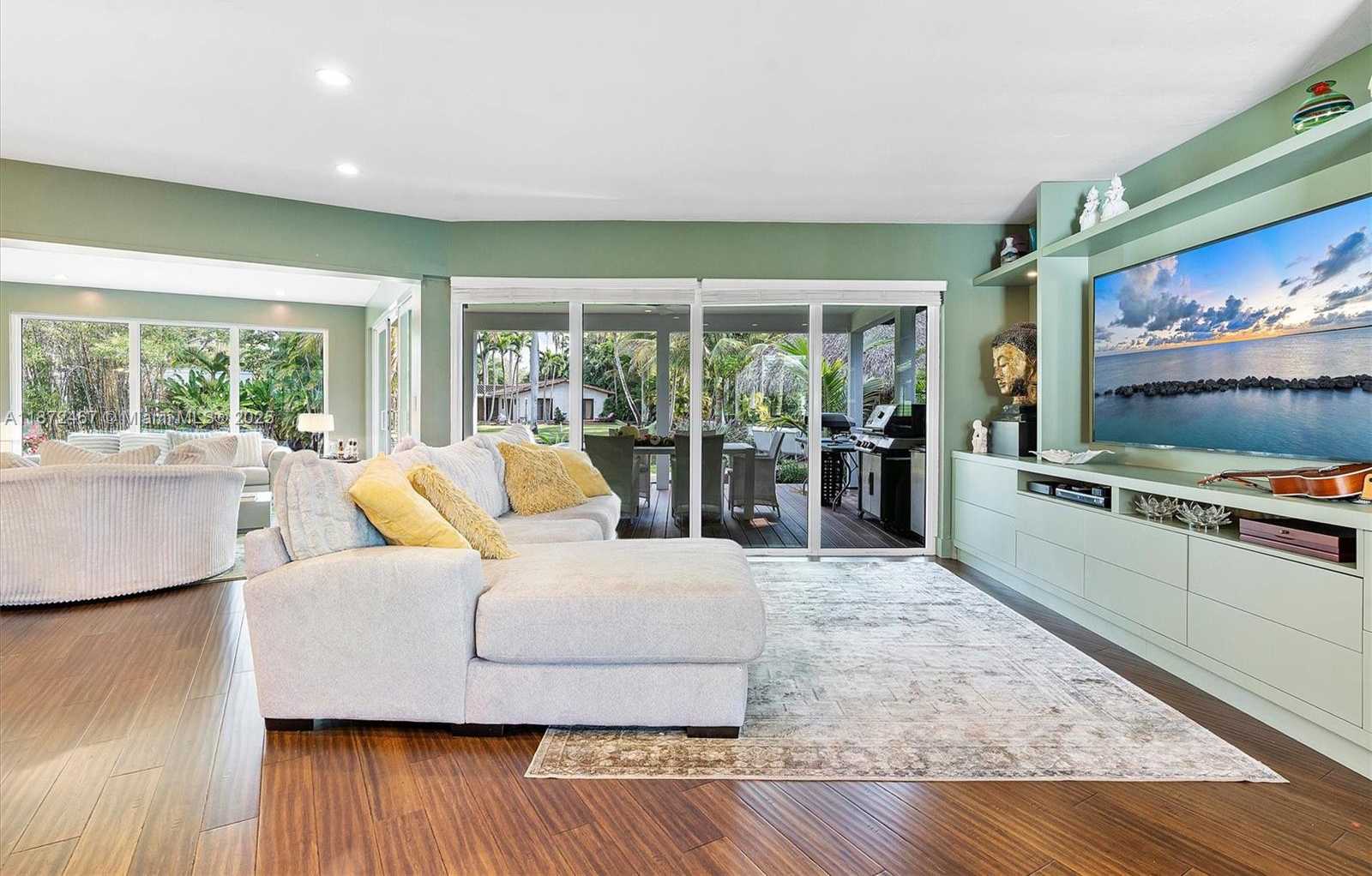 Small Image of 11377 WEST BISCAYNE CANAL RD, Miami Number 8