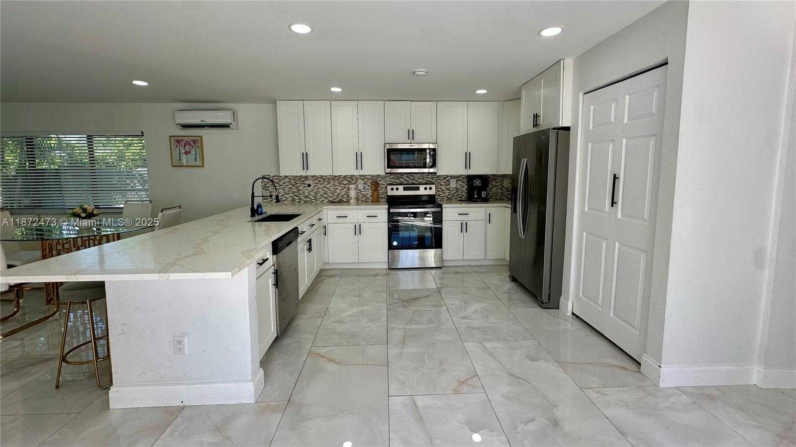 Small Image of 40 NORTH WEST 125TH ST, North Miami Number 18