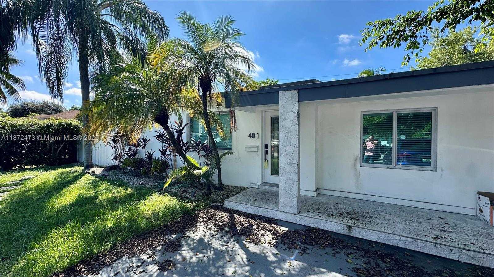 Small Image of 40 NORTH WEST 125TH ST, North Miami Number 2