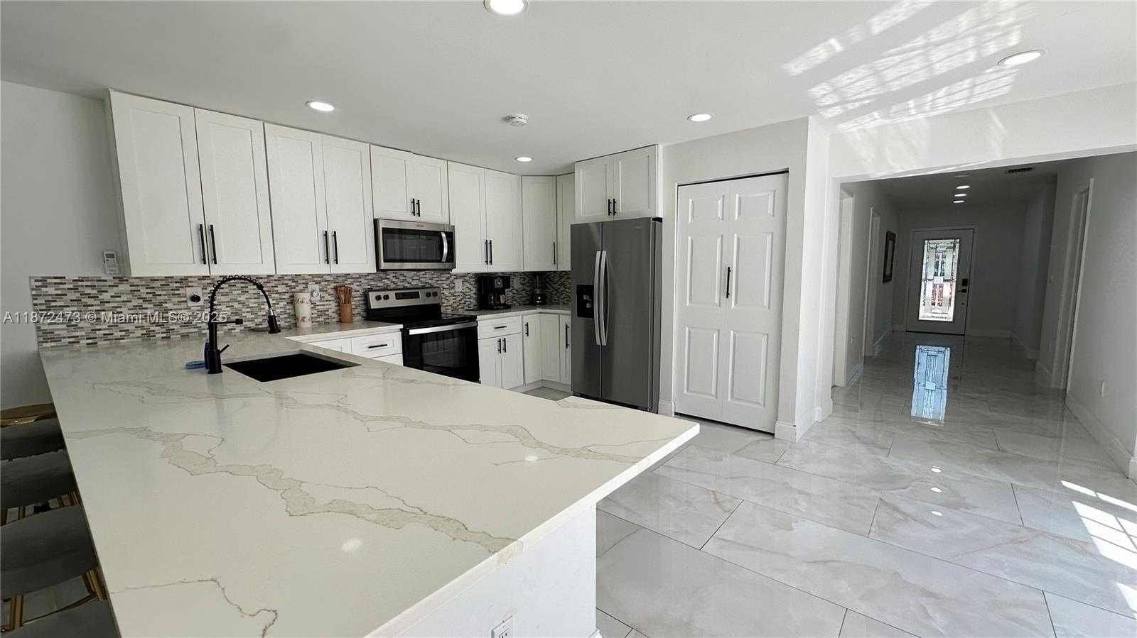 Small Image of 40 NORTH WEST 125TH ST, North Miami Number 20