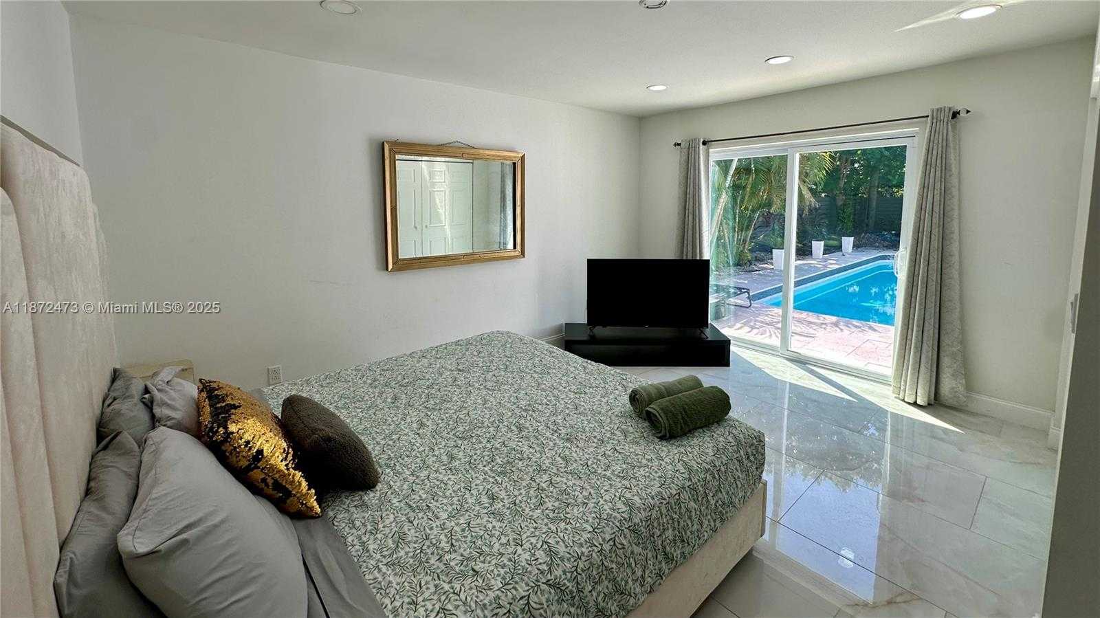 Small Image of 40 NORTH WEST 125TH ST, North Miami Number 3