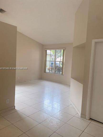 Small Image of 942 BRIAR RIDGE RD, Weston Number 2