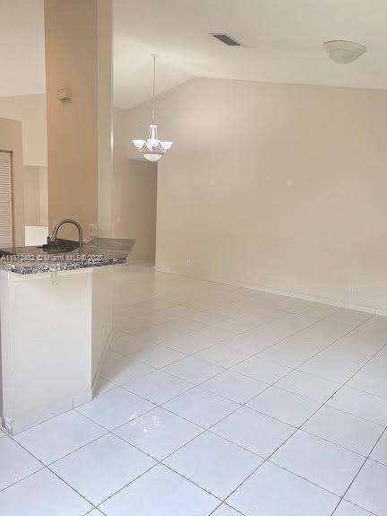 Small Image of 942 BRIAR RIDGE RD, Weston Number 3