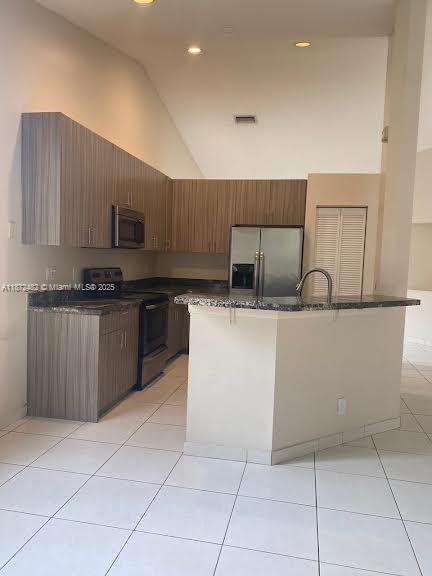 Small Image of 942 BRIAR RIDGE RD, Weston Number 9