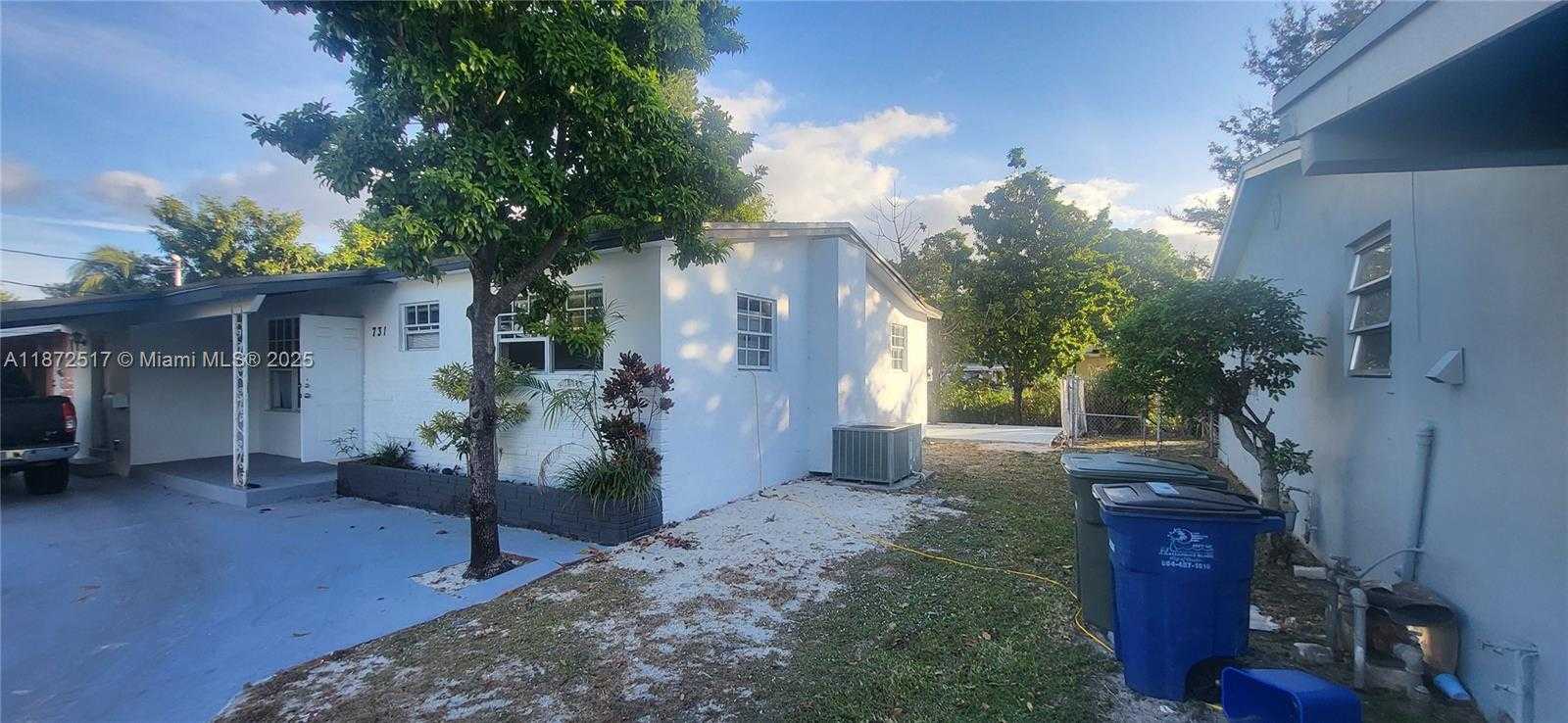 Small Image of 731 SOUTH WEST 3RD AVE, Hallandale Beach Number 4