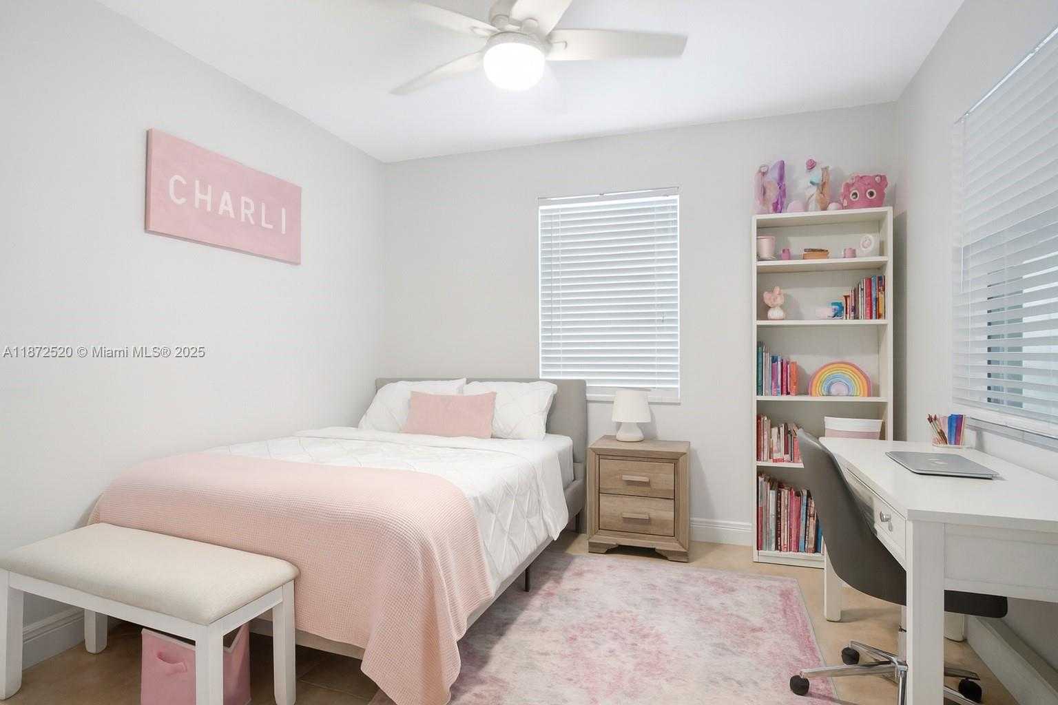 Small Image of 1960 SOUTH WEST 28TH WAY, Fort Lauderdale Number 10
